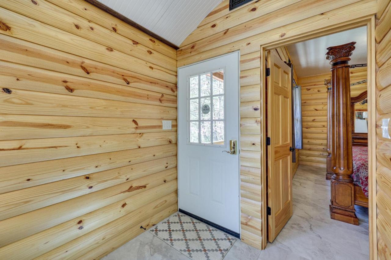 Cliffside Eureka Springs Cabin With Beaver Lake View Exterior foto