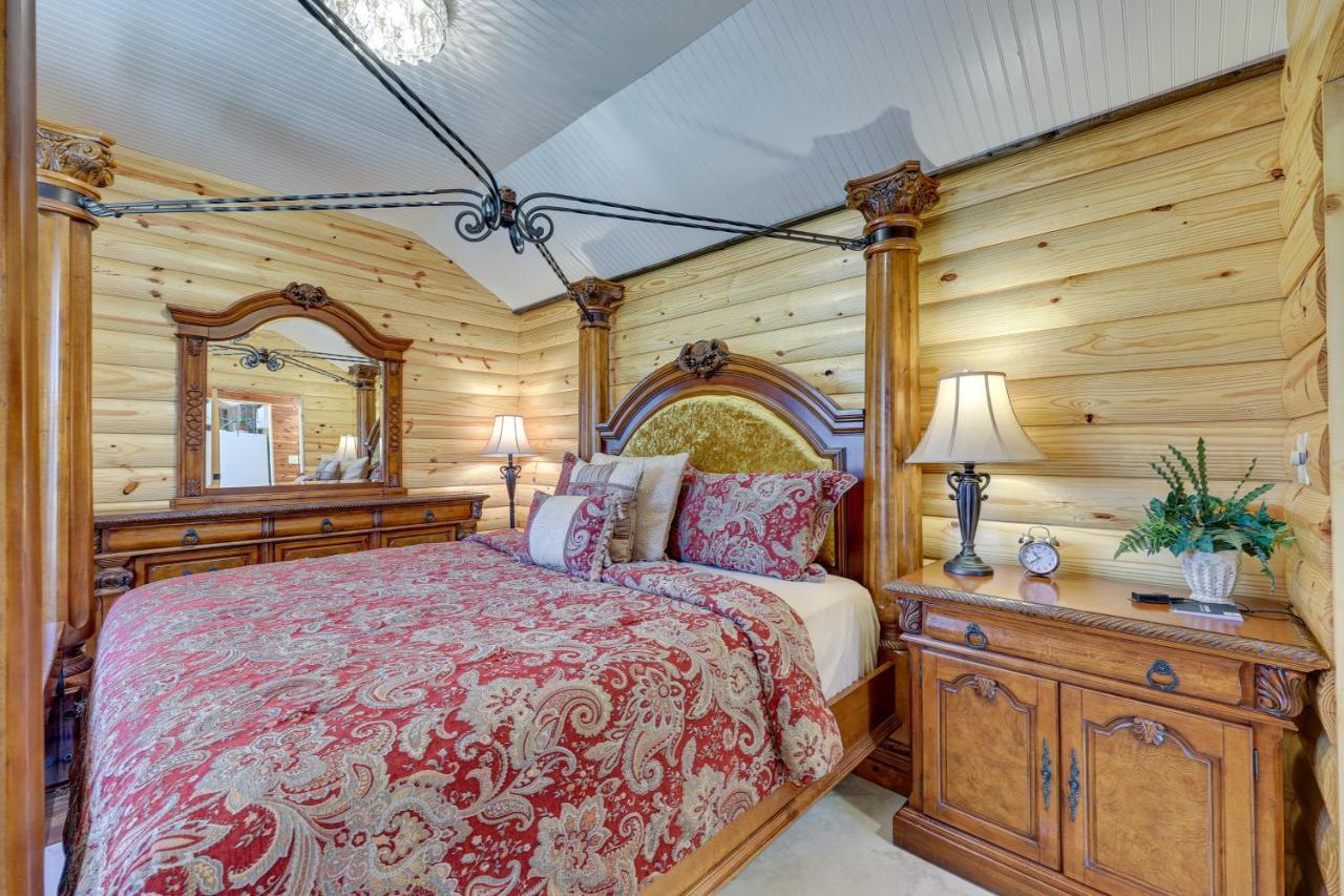 Cliffside Eureka Springs Cabin With Beaver Lake View Exterior foto